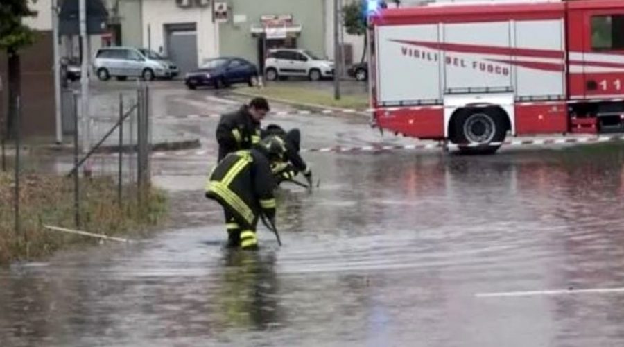 Bomba d’acqua nel Catanese.  Diversi interventi dei Vigili del fuoco