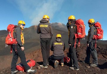 Due escursionisti smarriti sull&rsquo;Etna salvati dal Sagf di Nicolosi.