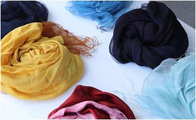 Quando regalare un foulard: consigli e in quali occasioni