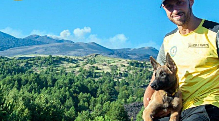 Nuovo arrivo tra le unità cinofile del Soccorso Alpino di Nicolosi