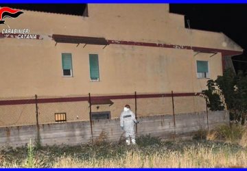 Cadavere ritrovato nel Catanese: 85enne confessa di avere ucciso il figlio