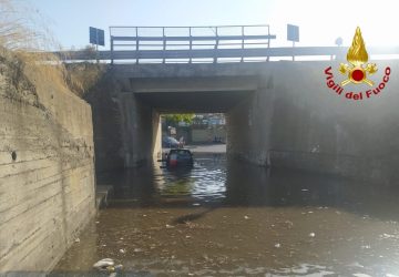 Maltempo a Catania, numerosi incidenti stradali e intervento dei Sommozzatori