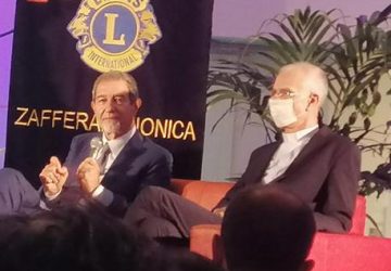 Zafferana, Migranti: intesa tra Musumeci e vescovo Acireale