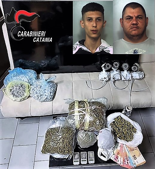 Spacciavano protetti dalle telecamere: sequestrati 2 Kg di marijuana. Due arresti