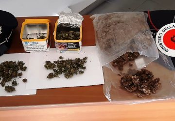 Randazzo, nascondeva l'erba sotto il pianale del camion: arrestato paternese