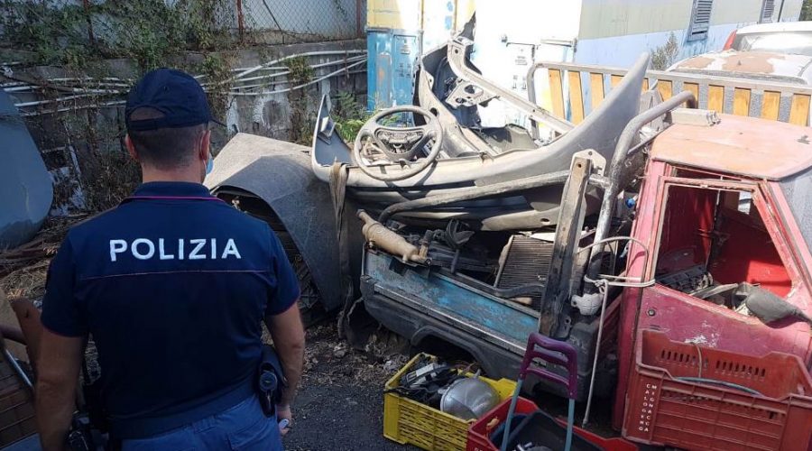 Librino, due denunce per detenzione di animali in condizioni incompatibili con la loro natura