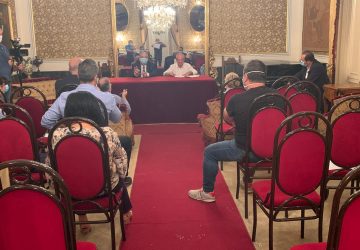 Giarre, Covid: tavolo operativo tra il Commissario Liberti e i dirigenti scolastici