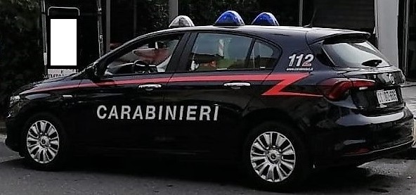 Biancavilla, aggredisce i carabinieri  intervenuti per sedare la lite tra lui e l’ex marito della compagna