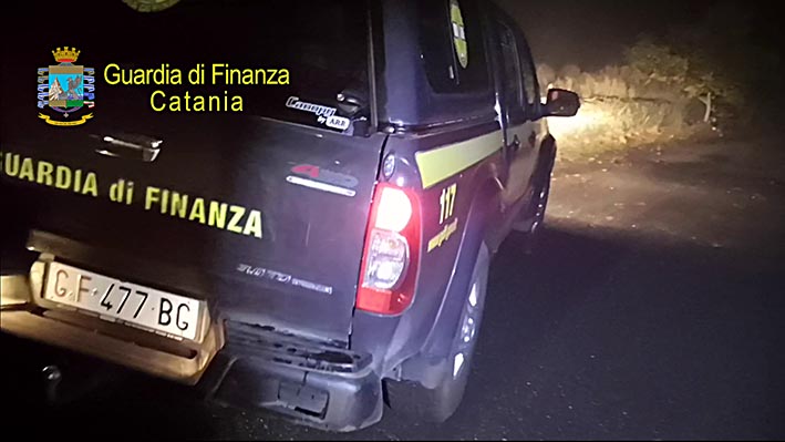 Zafferana, individuato in fondo ad una grotta uno scheletro umano. Indagini in corso