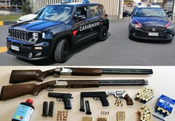 Randazzo, libero professionista “pistolero” arrestato con le armi in auto