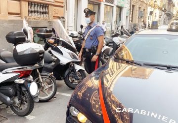 Carabiniere in pensione sventa furto di uno scooter: arrestato 17enne
