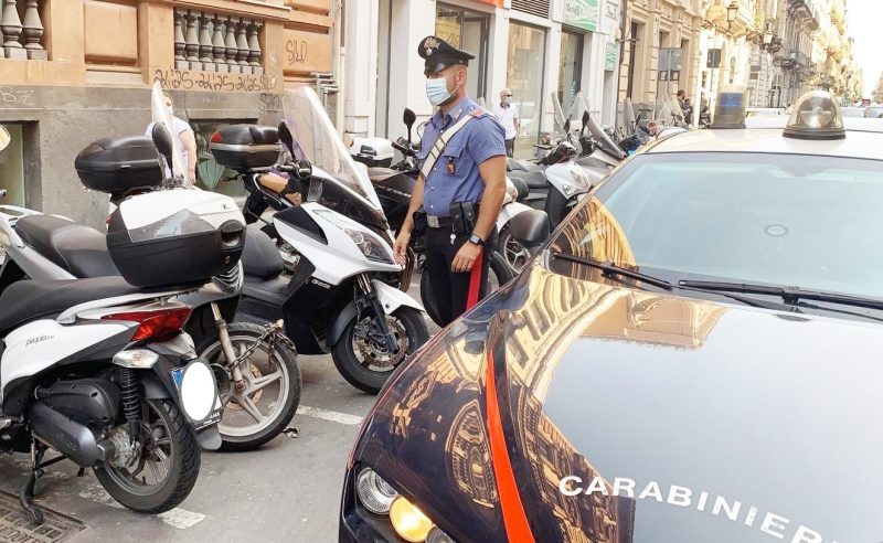 Carabiniere in pensione sventa furto di uno scooter: arrestato 17enne