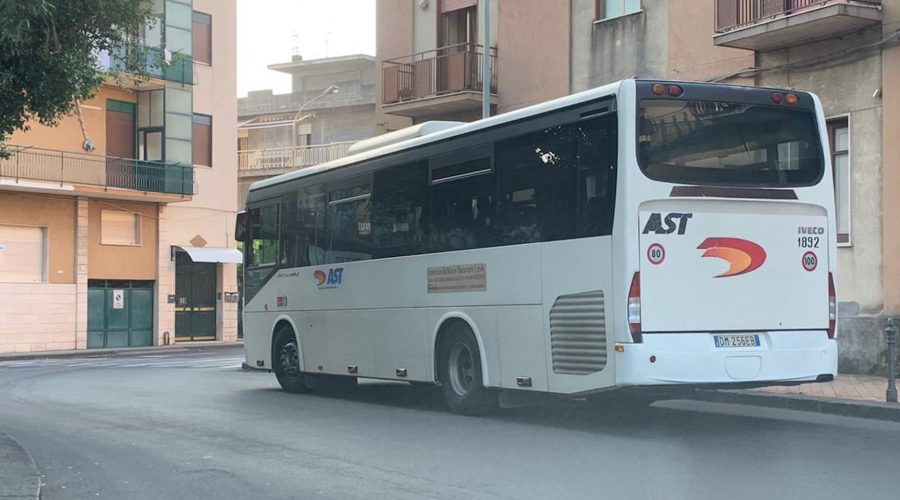 Giarre, Trasporto pubblico locale sotto accusa: alto rischio contagi