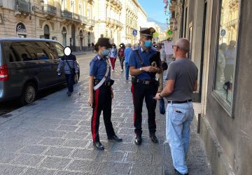 Covid-19, intensificati i controlli dei Carabinieri. Sanzionate diverse attivit&agrave; commerciali