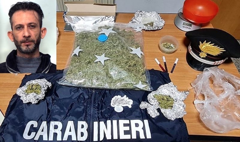Palagonia, nascondeva sotto la scrivania 400 grammi di marijuana: pusher in manette