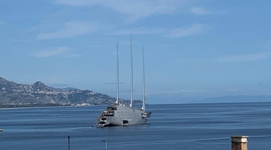Torna a Riposto lo yacht a vela più grande del mondo