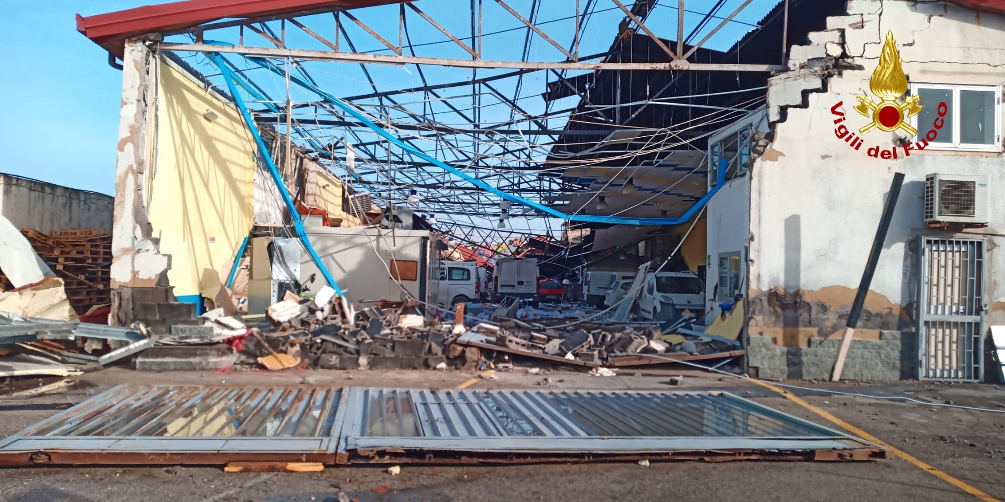 Maltempo nel Catanese: oltre 100 interventi dei vigili del fuoco