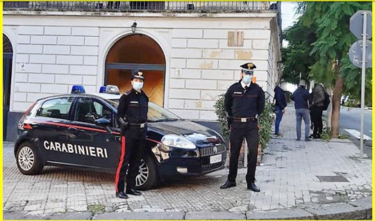 Aci Sant’Antonio, carabinieri scoprono casa di riposo degli orrori VIDEO