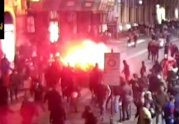 Catania, protesta contro il Dpcm degenera in guerriglia urbana: 3 denunciati