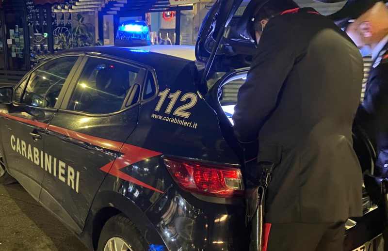 Gravina di Catania, in due avevano rubato uno scooter: uno viene arrestato da polizia e carabinieri