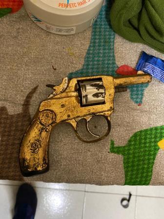 Catania, scoperto un mini arsenale: un arresto