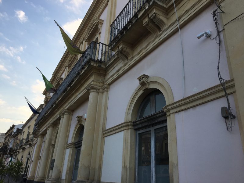 Giarre e la crisi politica: avanti piano. Ma in quale direzione?