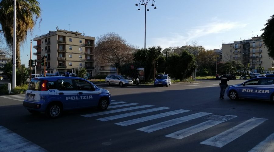 Catania, controlli della Polizia sul rispetto delle misure Covid
