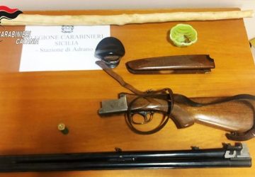 Adrano, caporal maggiore nascondeva un fucile in casa