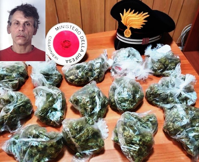 Beccato con la droga tenta la fuga ma viene arrestato