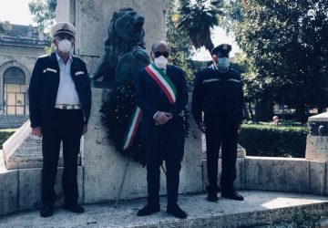 Riposto, sobria Festa del 4 Novembre. Grest della Guardia Costiera al sindaco