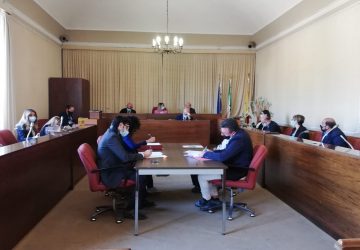 Mascali, si insedia il Consiglio. A "sorpresa" l'elezione di Paolo Virz&igrave; a presidente del Consiglio