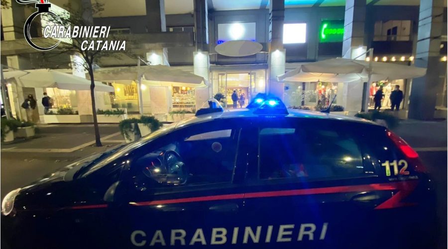 Catania, rissa in famiglia: 4 arresti e una denuncia