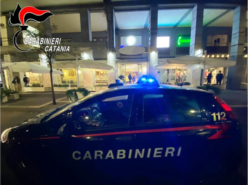 Catania, rissa in famiglia: 4 arresti e una denuncia