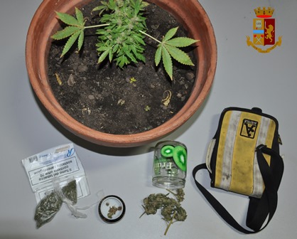 Adrano, controlli antidroga della Polizia