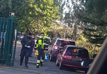 Mascali, tamponi drive-in al centro sociale per i dipendenti comunali: un altro positivo. Scende il totale dei contagiati