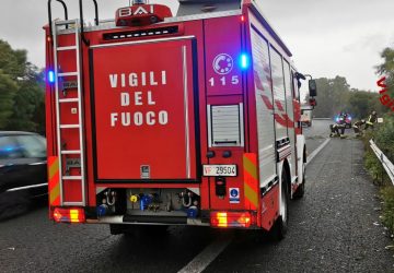 Catania, divampa incendio nel vano contatori di una palazzina di Monte Po