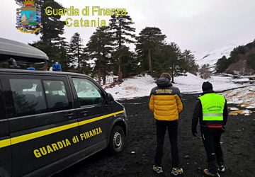 Linguaglossa, due sciatori si feriscono gravemente: intervento del Soccorso Alpino della GdF e dell'elisoccorso