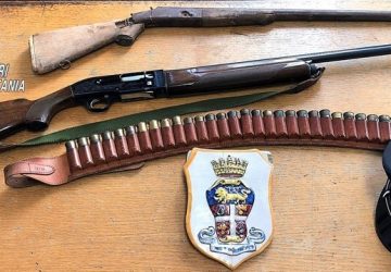 A protezione del raccolto armato di fucile: denunciato