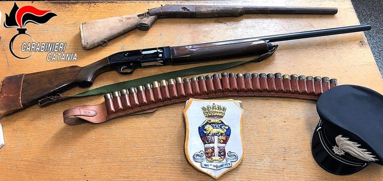 A protezione del raccolto armato di fucile: denunciato