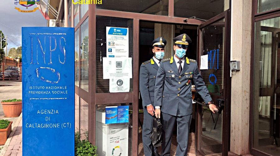 Scommette online 130 mila euro ma percepisce il reddito di cittadinanza: denunciato