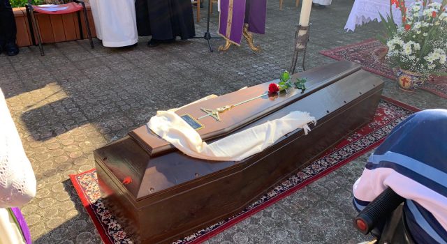 Nella Tenda di San Camillo i funerali di Fratel Leonardo: Acireale e Riposto a lutto FOTO VIDEO