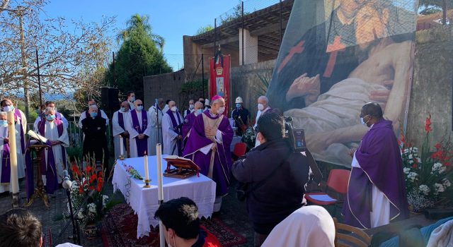 Nella Tenda di San Camillo i funerali di Fratel Leonardo: Acireale e Riposto a lutto FOTO VIDEO