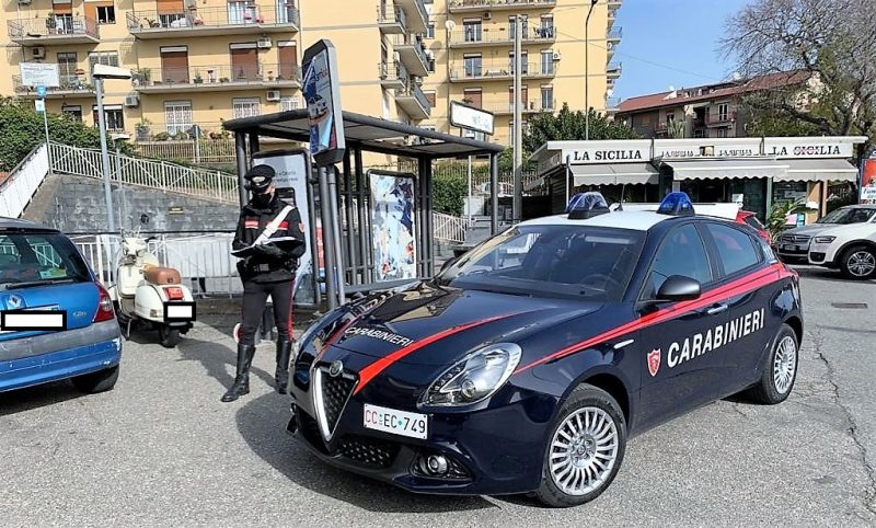 Topo d’auto sorpreso “all’opera”: inseguito e arrestato a Catania