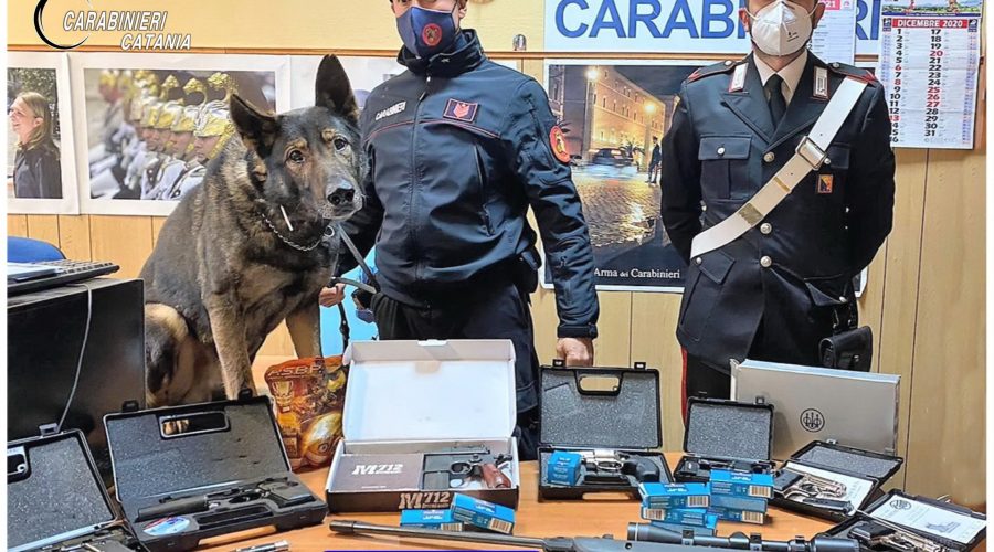 Insospettabile modificava le armi in casa: arrestato 64enne
