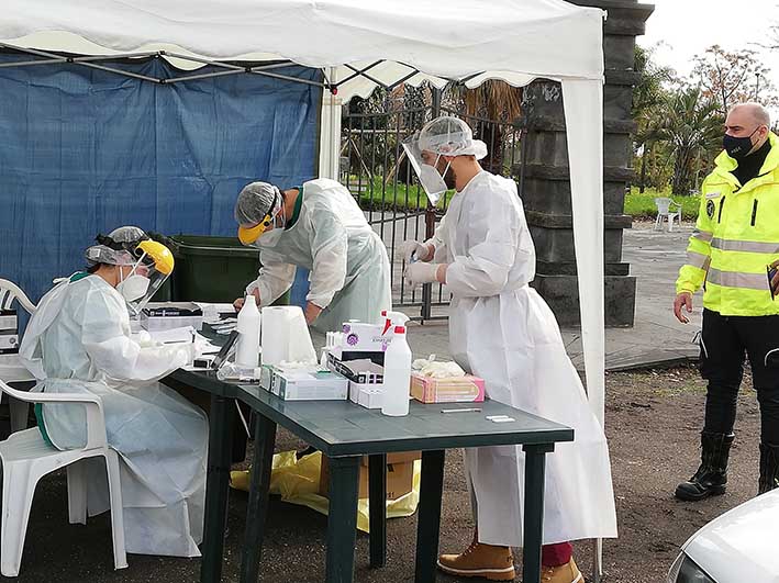 Covid 19, in Sicilia 1.969 nuovi casi e altri 36 morti