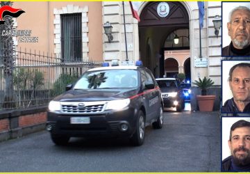 Catania, adottavano il baratto per i clienti morosi: in manette tre spacciatori