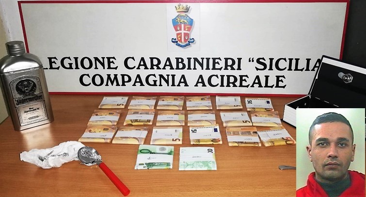 Spacciatore nascondeva un tesoretto in casa: arrestato