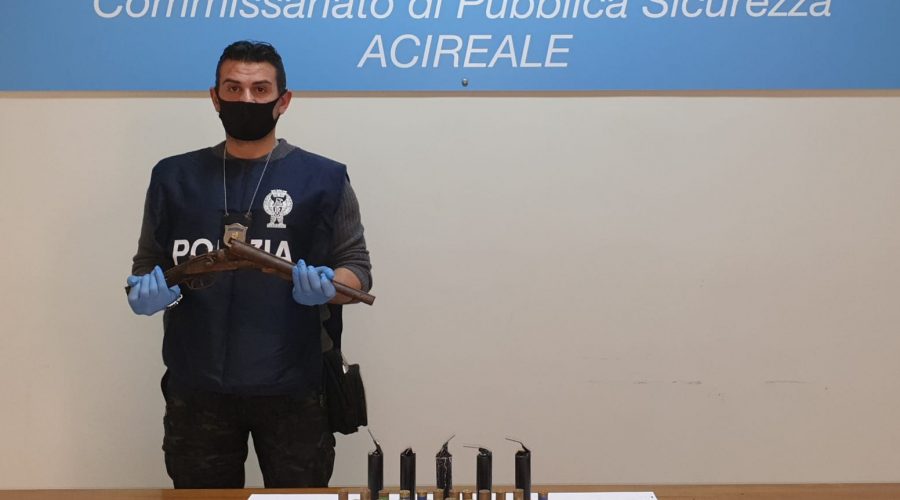 Acireale, fermato un 52enne per detenzione di arma alterata e munizioni