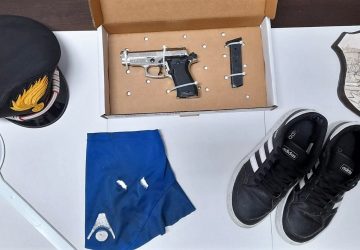 Grammichele, aveva assaltato un supermercato: rapinatore-minorenne arrestato VIDEO