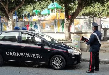 Misterbianco, chiuso un chiosco-bar: serviva i clienti al tavolo
